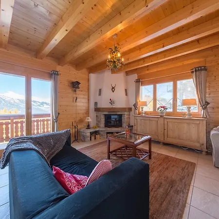 Le Papillon - Calm, Sunny, Spacious Chalet